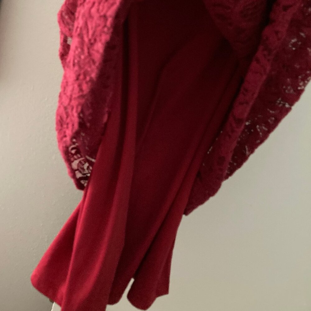 Miss Chievous Red Short Sleeve Crochet Dress Medium - Picture 14 of 15